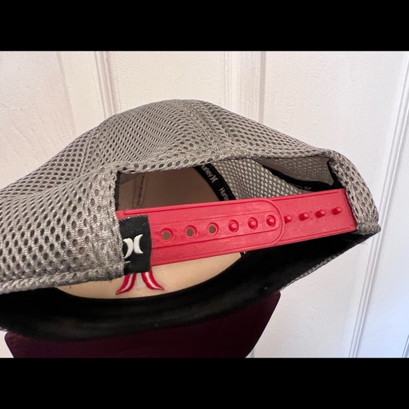 Hurley Trucker Hat - Picture 3 of 5